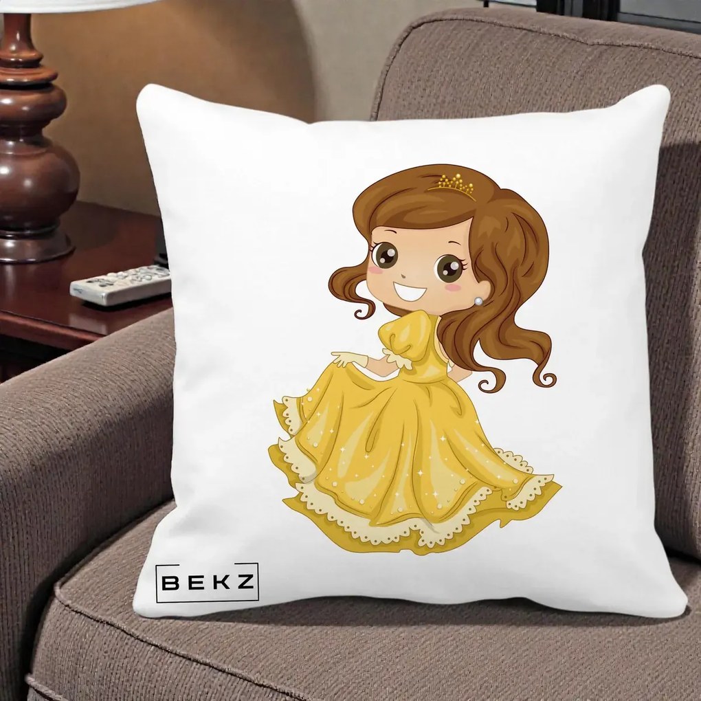 Perna Decorativa Printesa Bella Rochie Aurie, 40x40 cm, Alba Mata, Husa Detasabila, Perna Inclusa, BEKZ®