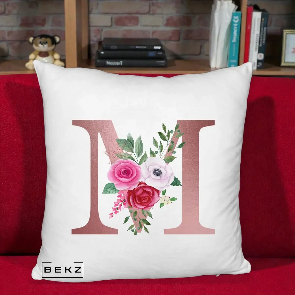 Cadou Personalizat - Perna Personalizata Monograma Rose Gold Litera M cu Trandafiri, 40x40 cm, Alb Pufos, Husa Detasabila, Perna Inclusa, BEKZ®