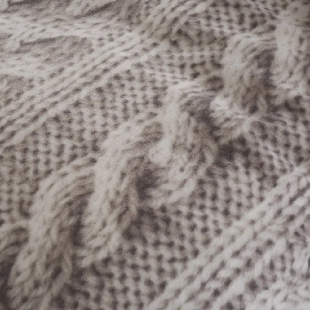 Lenjerie de pat bej din micropluș pentru pat dublu-extinsă 230x220 cm Cable Knit – Catherine Lansfield