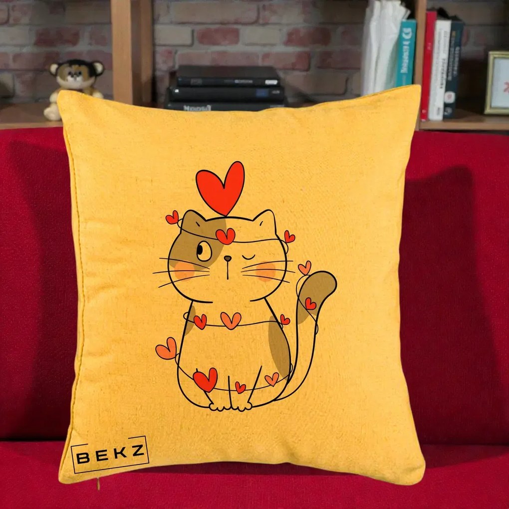 Perna Decorativa Pisica Kawaii cu Inimi, 40x40 cm, Galben, Husa Detasabila, Perna Inclusa, BEKZ®