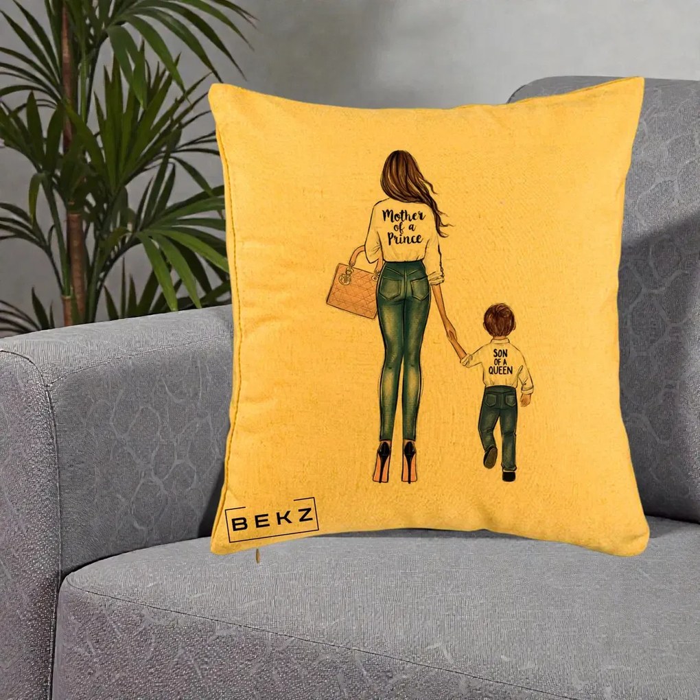 Cadou pentru Mama - Perna Personalizata, Model Mother of a Prince, 40x40 cm, Galben, Husa Detasabila, Perna Inclusa, BEKZ®