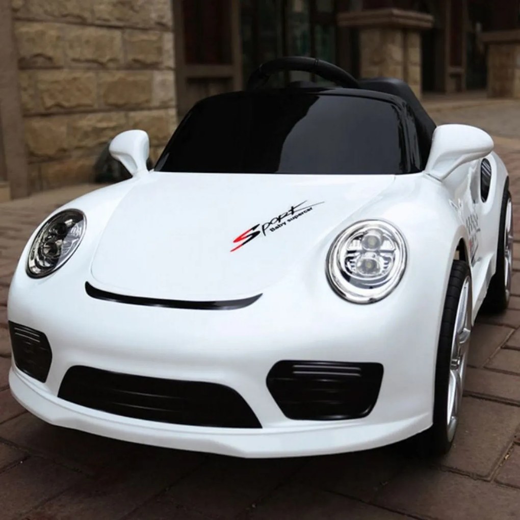 Masinuta Electrica cu acumulator pentru copii NOVOKIDS™ Beetle Mini Car, Cu telecomanda, Melodii si lumini, Max 30 kg, Usi cu deschidere, 2 Viteze,