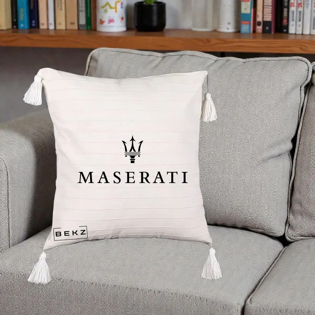 Perna Personalizata cu emblema Maserati, 40x40 cm, Bej cu Franjuri, Husa Detasabila, Perna Inclusa, BEKZ®