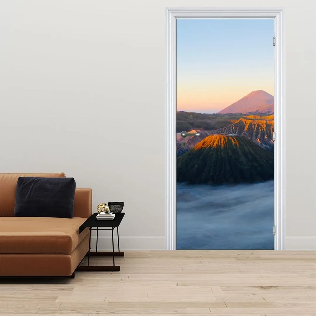 Fototapet pentru ușă - Munții Bromo din Indonezia (95x205cm)