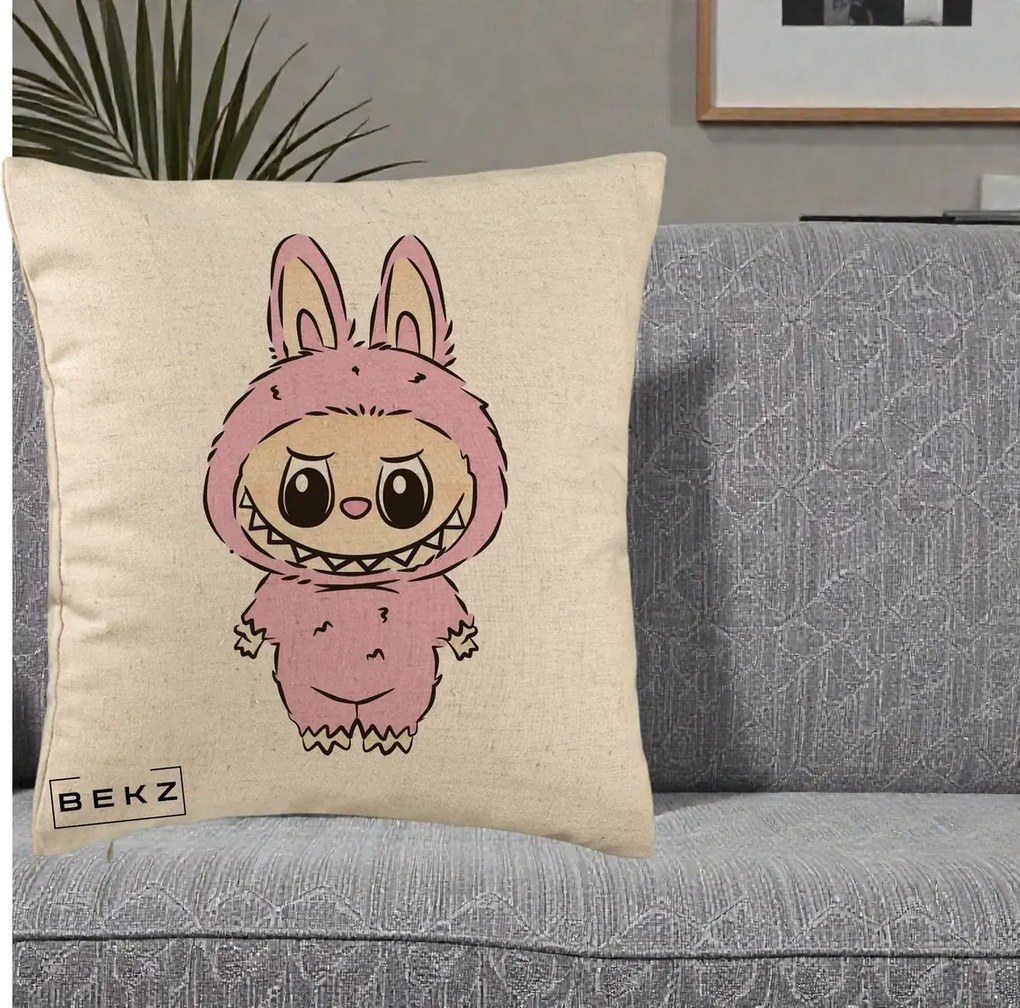 Perna Personalizata Labubu Mov Pastel, 40x40 cm, Bej, Husa Detasabila, Perna Inclusa, BEKZ®