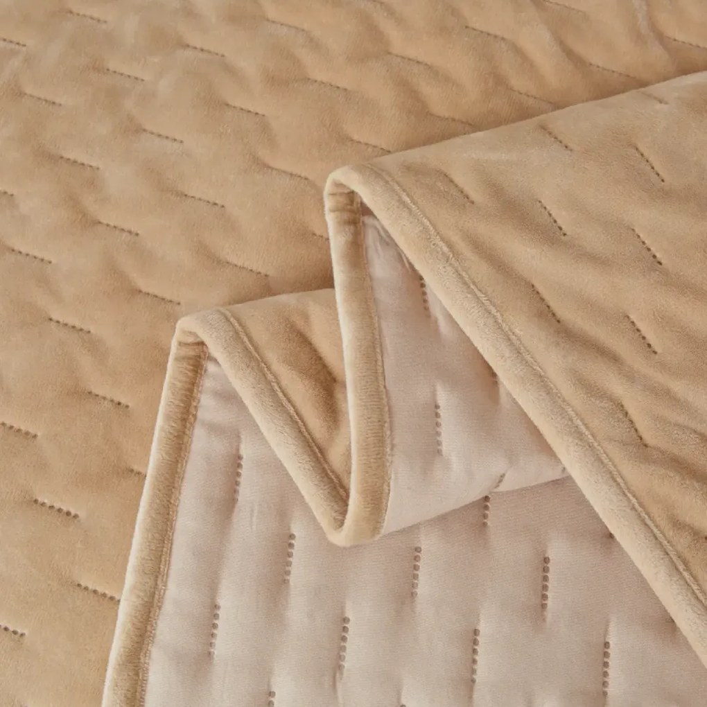 Cuvertura de pat din catifea ASTRALIA, bej inchis Dimensiune: 200 x 220 cm
