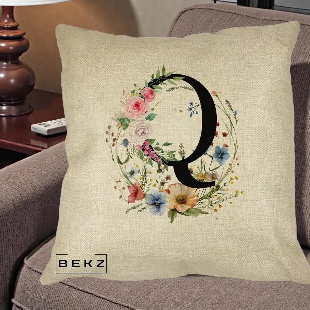 Cadou Personalizat - Perna Personalizata Monogram Litera Q cu Flori Acuarela, 40x40 cm, Crem, Husa Detasabila, Perna Inclusa, BEKZ®