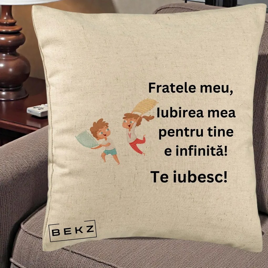 Cadou pentru Frate - Perna Personalizata Fratele Meu Te Iubesc Copii Batalie Perne, 40x40 cm, Bej, Husa Detasabila, Perna Inclusa, BEKZ®