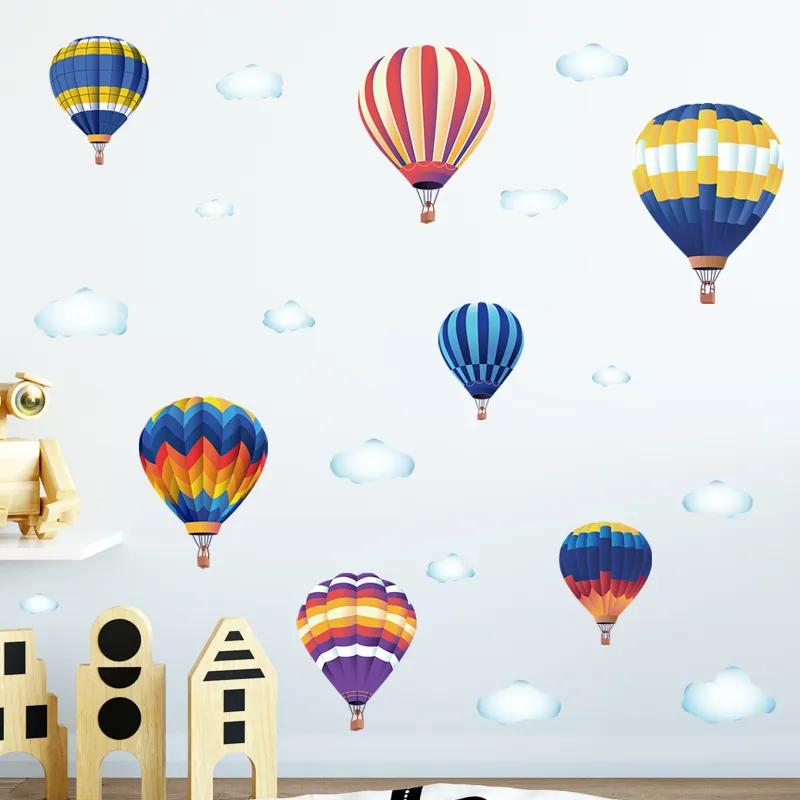Autocolant de perete "Baloane cu aer cald" 82x170 cm