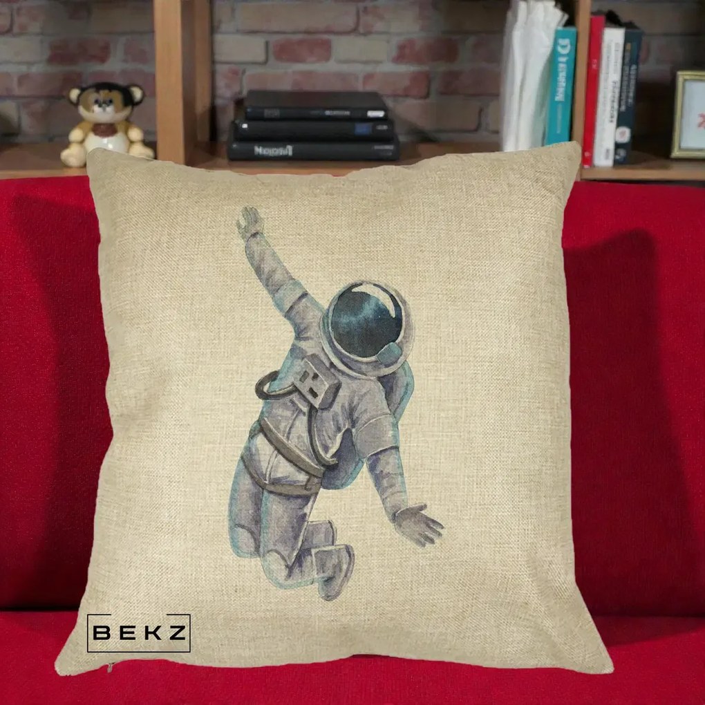 Perna Decorativa Astronaut Acuarela Zbor, 40x40 cm, Crem, Husa Detasabila, Perna Inclusa, BEKZ®