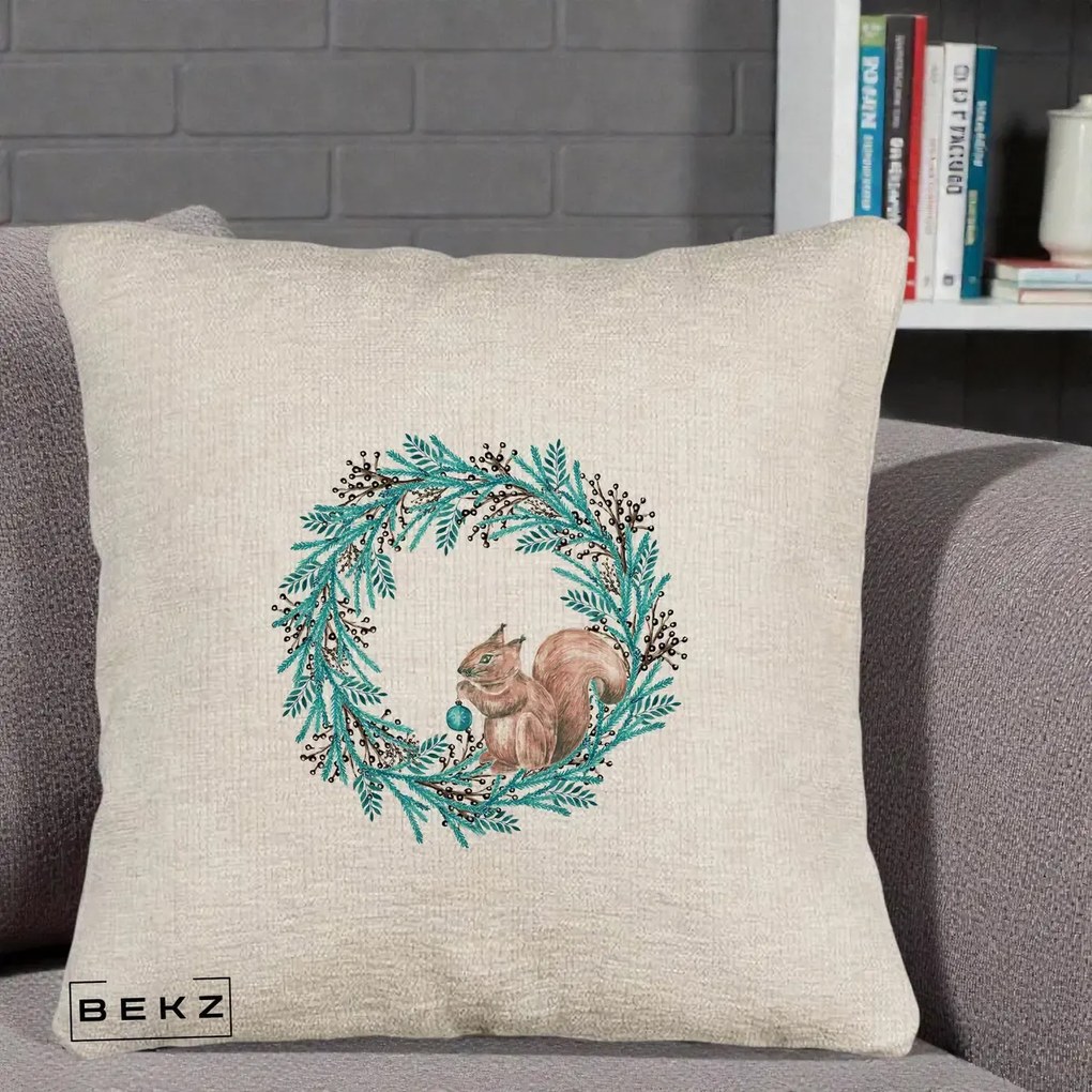 Perna Decorativa Coroana Turcoaz cu Veverita, 40x40 cm, Bej Canapea, Husa Detasabila, Perna Inclusa, BEKZ®
