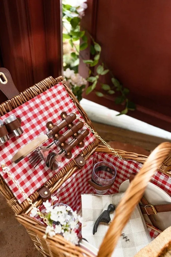 Coș de picnic din răchită împletită cu căptușeală roșie în carouri, pentru 4 persoane, „Barbro Red"