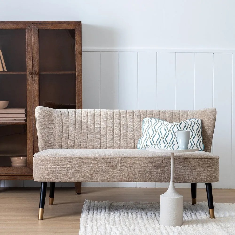 Canapea bej cu tapițerie din chenille 134 cm Glam – Ixia