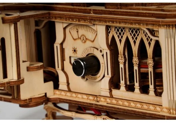 Puzzle mecanic 3D din lemn, gramofon (acționare electrică) RoboTime