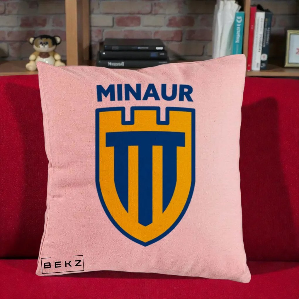Perna Personalizata Minaur Baia Mare Fotbal, 40x40 cm, Roz, Husa Detasabila, Perna Inclusa, BEKZ®