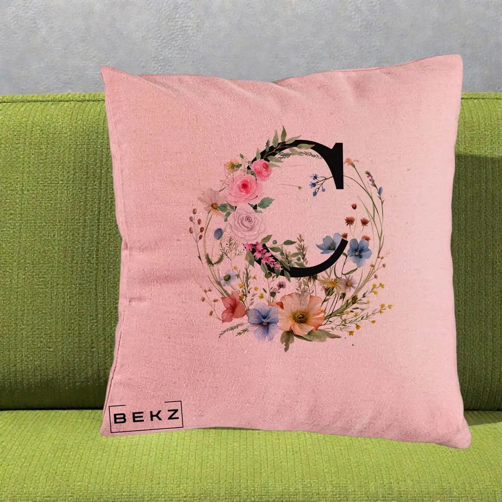 Cadou Personalizat - Perna Personalizata Monogram Litera C cu Flori Acuarela, 40x40 cm, Roz, Husa Detasabila, Perna Inclusa, BEKZ®