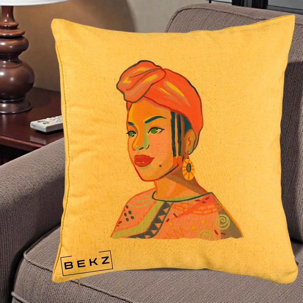 Perna Decorativa Portret Femeie Africana, 40x40 cm, Galben, Husa Detasabila, Perna Inclusa, BEKZ®