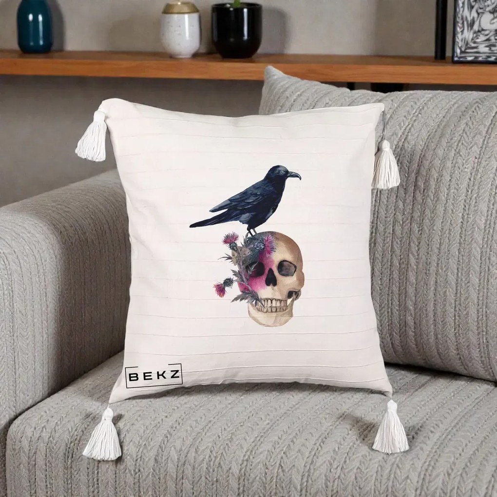 Perna Decorativa Craniu cu Corb si Flori Gothic, 40x40 cm, Bej cu Franjuri, Husa Detasabila, Perna Inclusa, BEKZ®