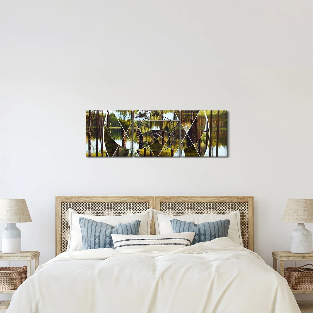 Tablou - Colaj geometric pe fundalul pădurilor nordice (cu ceas) (90x30 cm)
