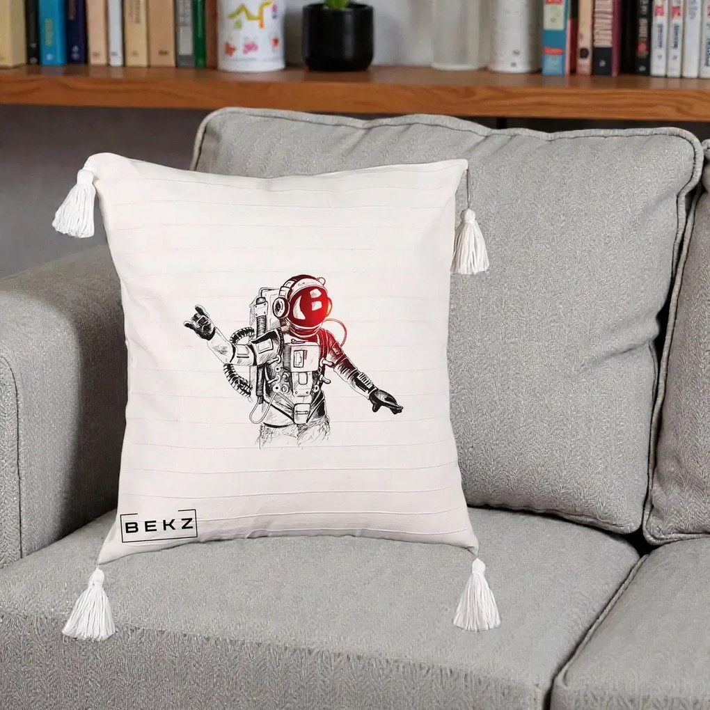 Perna Decorativa Astronaut Rock Sketching, 40x40 cm, Bej cu Franjuri, Husa Detasabila, Perna Inclusa, BEKZ®
