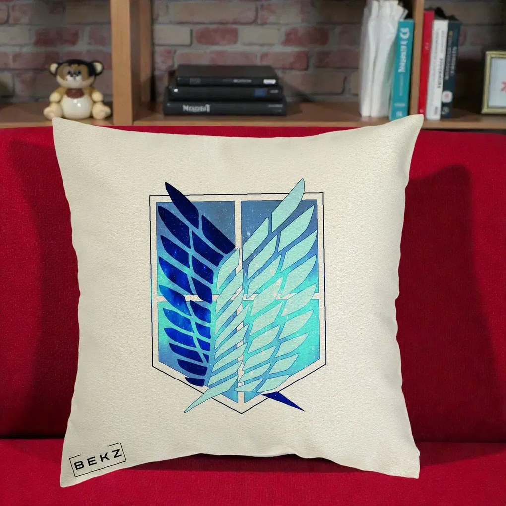 Perna Personalizata Attack on Titan Wings of Freedom, 40x40 cm, Ecru, Husa Detasabila, Perna Inclusa, BEKZ®