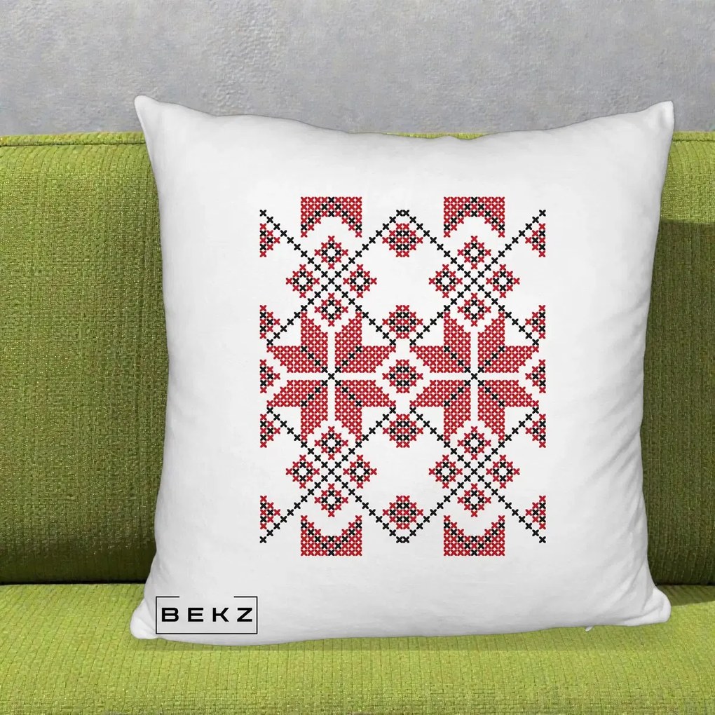Perna Personalizata Motiv Traditional Cusatura Rosu-Negru, 40x40 cm, Alb Pufos, Husa Detasabila, Perna Inclusa, BEKZ®