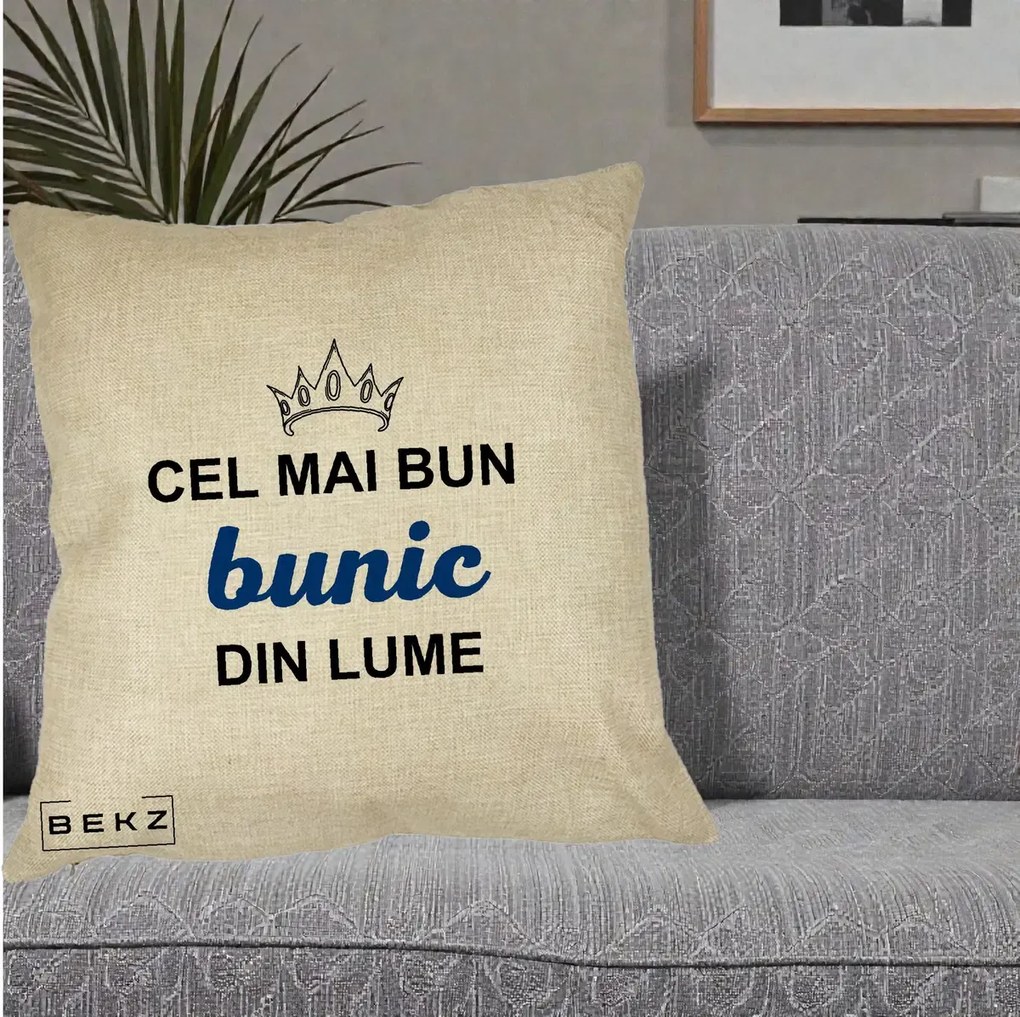 Cadou pentru Bunic - Perna Personalizata Cel Mai Bun Bunic Din Lume Coroana Albastra, 40x40 cm, Crem, Husa Detasabila, Perna Inclusa, BEKZ®