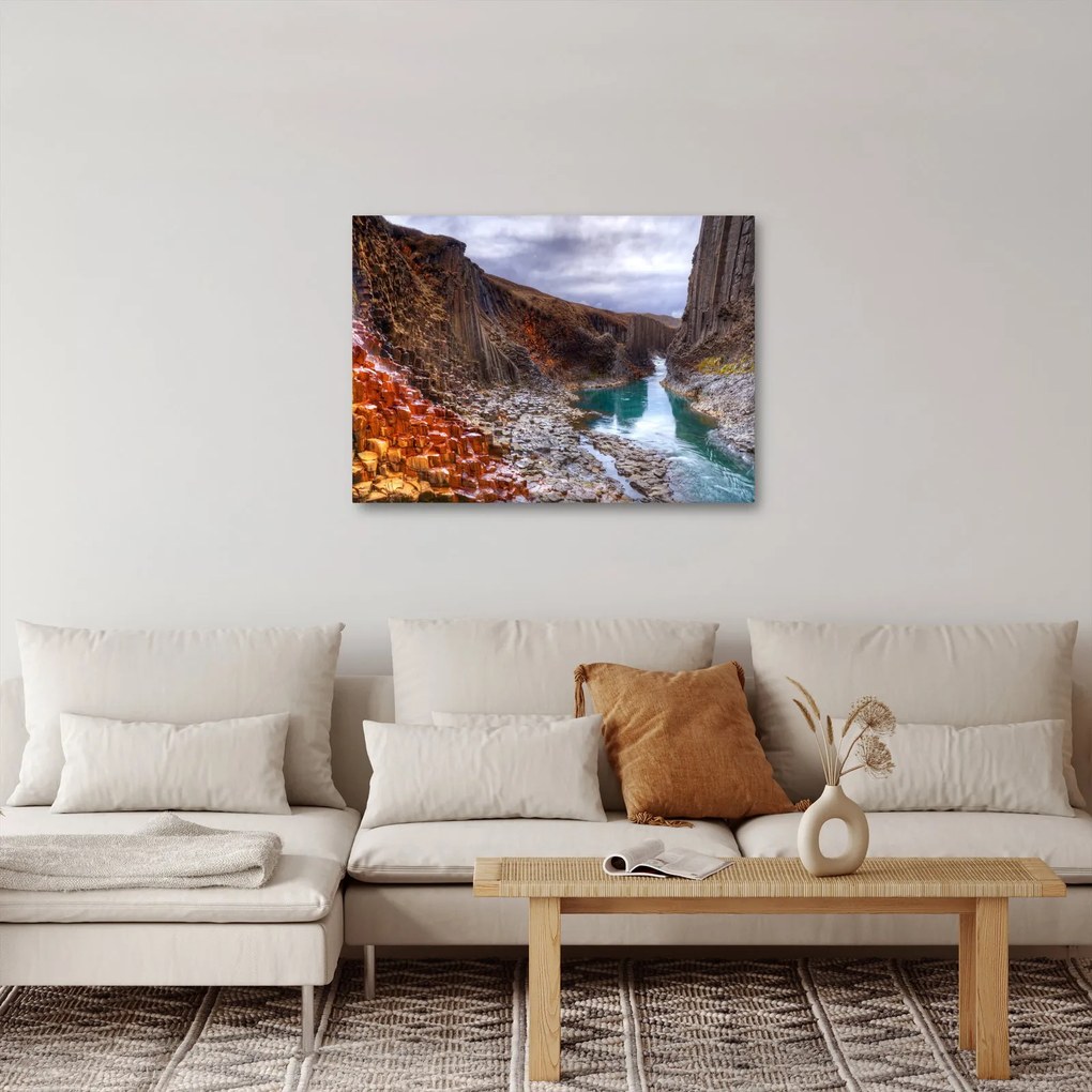 Tablou - Canionul Studlagil (70x50 cm)
