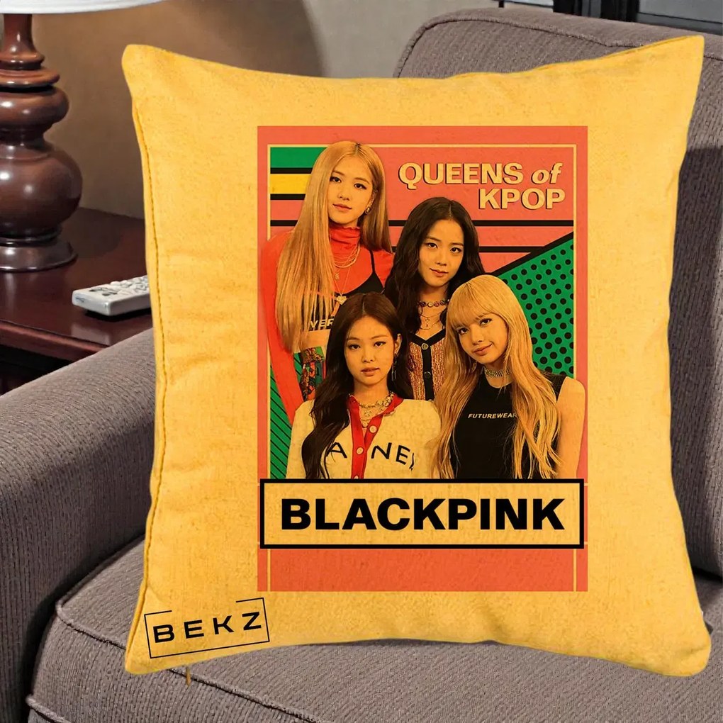 Perna Personalizata BLACKPINK Queens of Kpop, 40x40 cm, Galben, Husa Detasabila, Perna Inclusa, BEKZ®