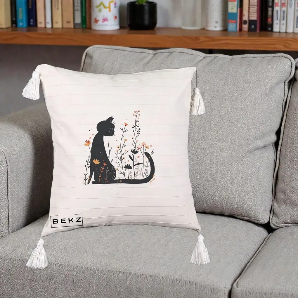Perna Decorativa Pisica Neagra Flori Portocalii Silueta, 40x40 cm, Bej cu Franjuri, Husa Detasabila, Perna Inclusa, BEKZ®