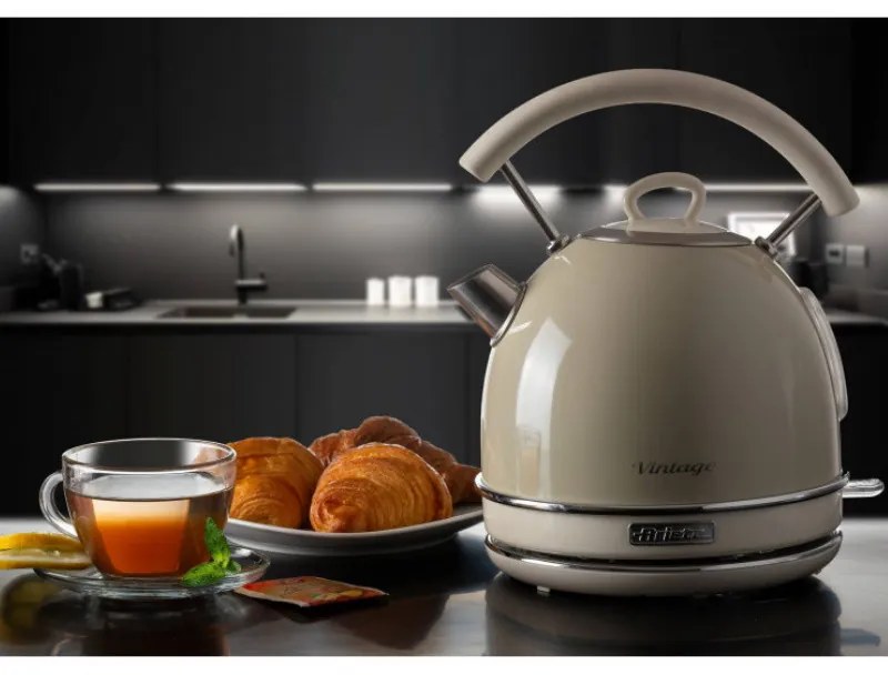 Ceainic electric Ariete VINTAGE 2877/03, 2000W, 1.7 L, Corp otel, Suprafata rece, Baza 360°, Bej