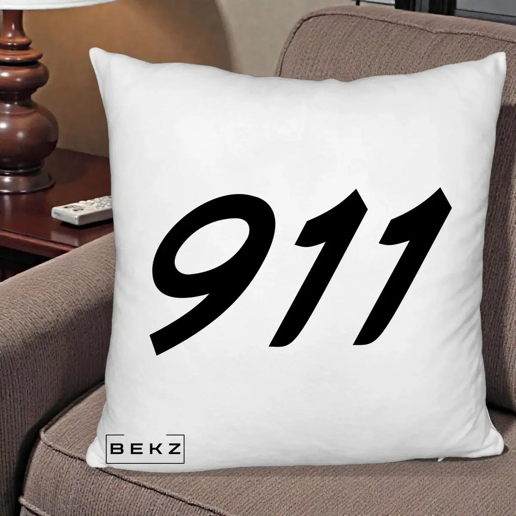 Perna Personalizata 911 Bold, 40x40 cm, Alb Pufos, Husa Detasabila, Perna Inclusa, BEKZ®