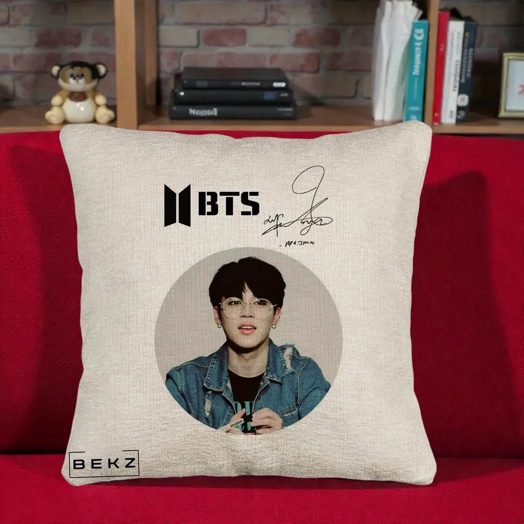 Perna Personalizata K-pop BTS Jimin Portret Cerc Autograf Geaca, 40x40 cm, Bej Canapea, Husa Detasabila, Perna Inclusa, BEKZ®