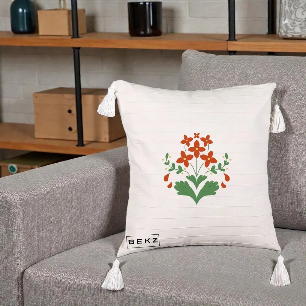 Perna Decorativa Buchet Floral Folk Rosu-Verde, 40x40 cm, Bej cu Franjuri, Husa Detasabila, Perna Inclusa, BEKZ®