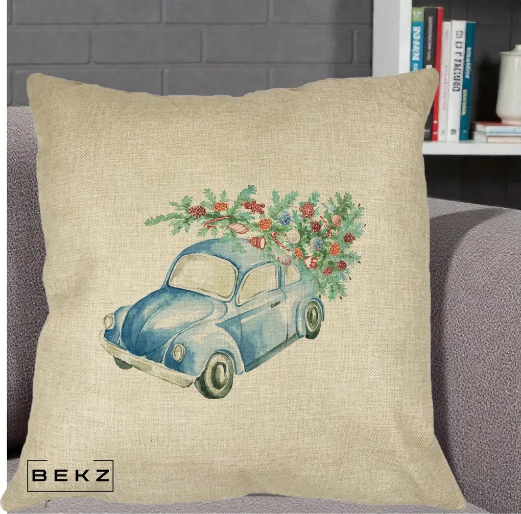 Perna Decorativa Masinuta Albastra cu Brad de Craciun, 40x40 cm, Crem, Husa Detasabila, Perna Inclusa, BEKZ®
