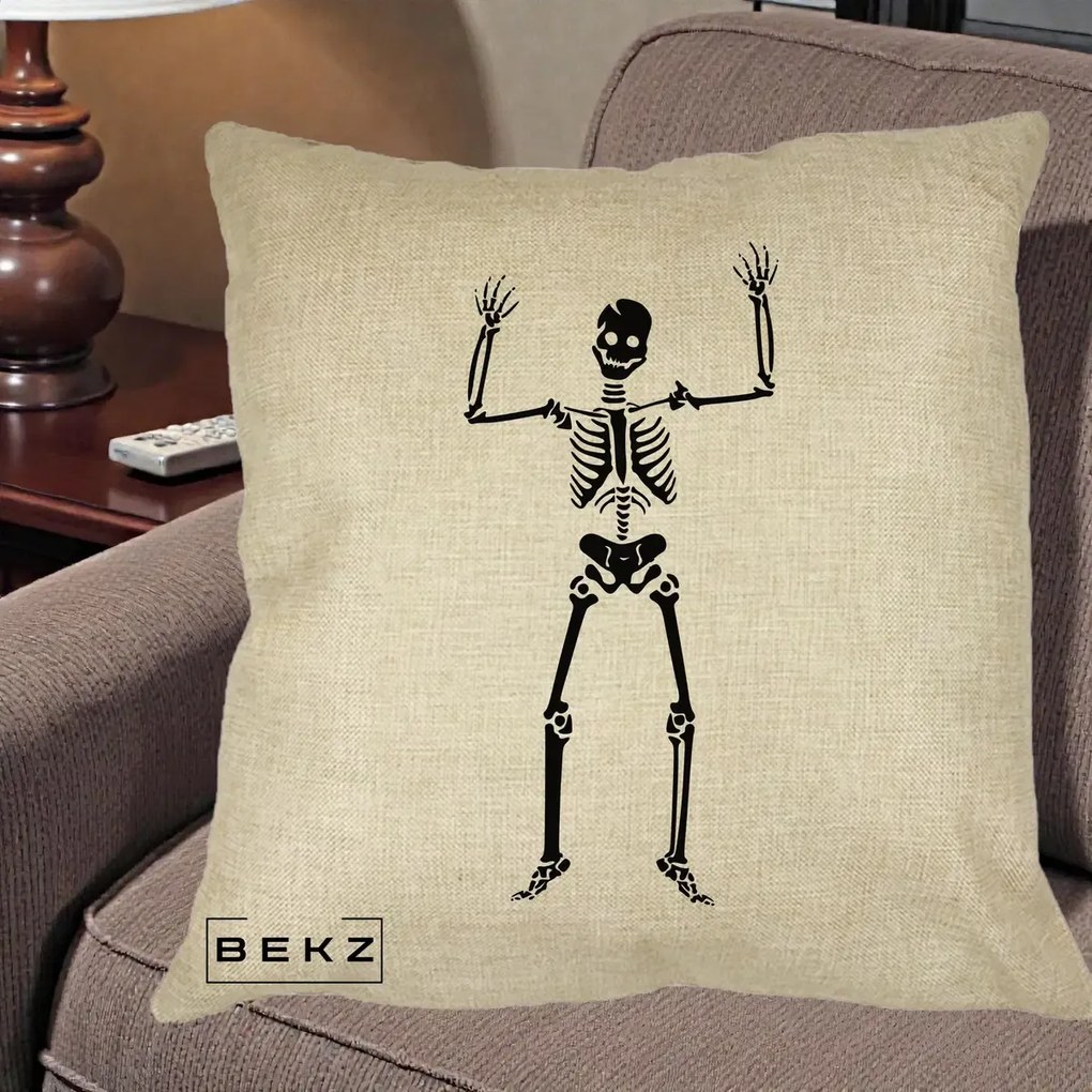 Perna Decorativa Halloween Schelet Dansator, 40x40 cm, Crem, Husa Detasabila, Perna Inclusa, BEKZ®