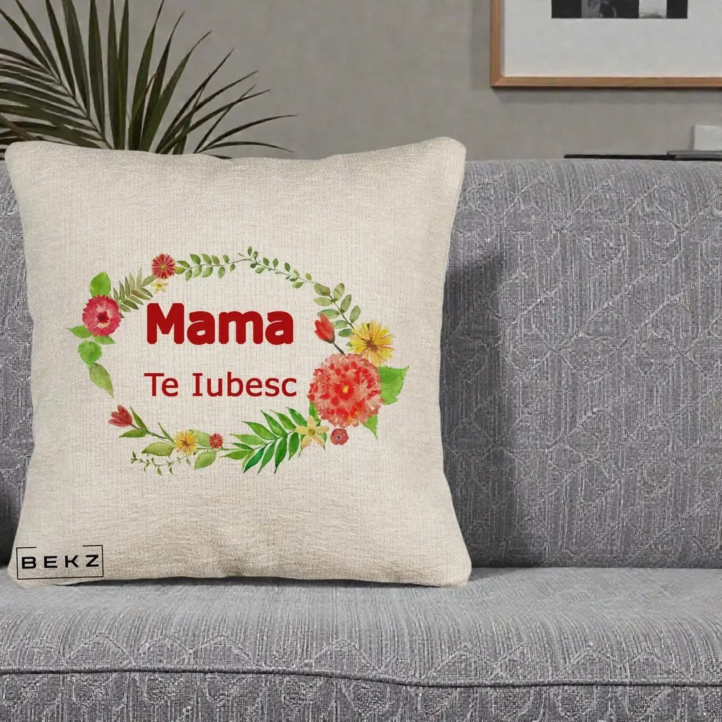 Cadou pentru Mama - Perna Personalizata Mama Te Iubesc Flori Rosii, 40x40 cm, Bej Canapea, Husa Detasabila, Perna Inclusa, BEKZ®