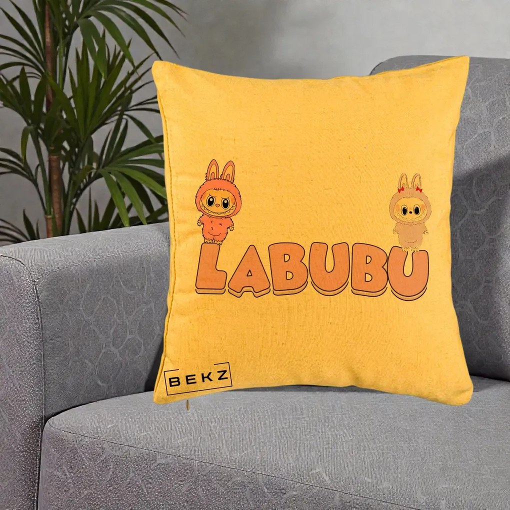 Perna Personalizata Labubu Duo Roz-Lila cu Text, 40x40 cm, Galben, Husa Detasabila, Perna Inclusa, BEKZ®