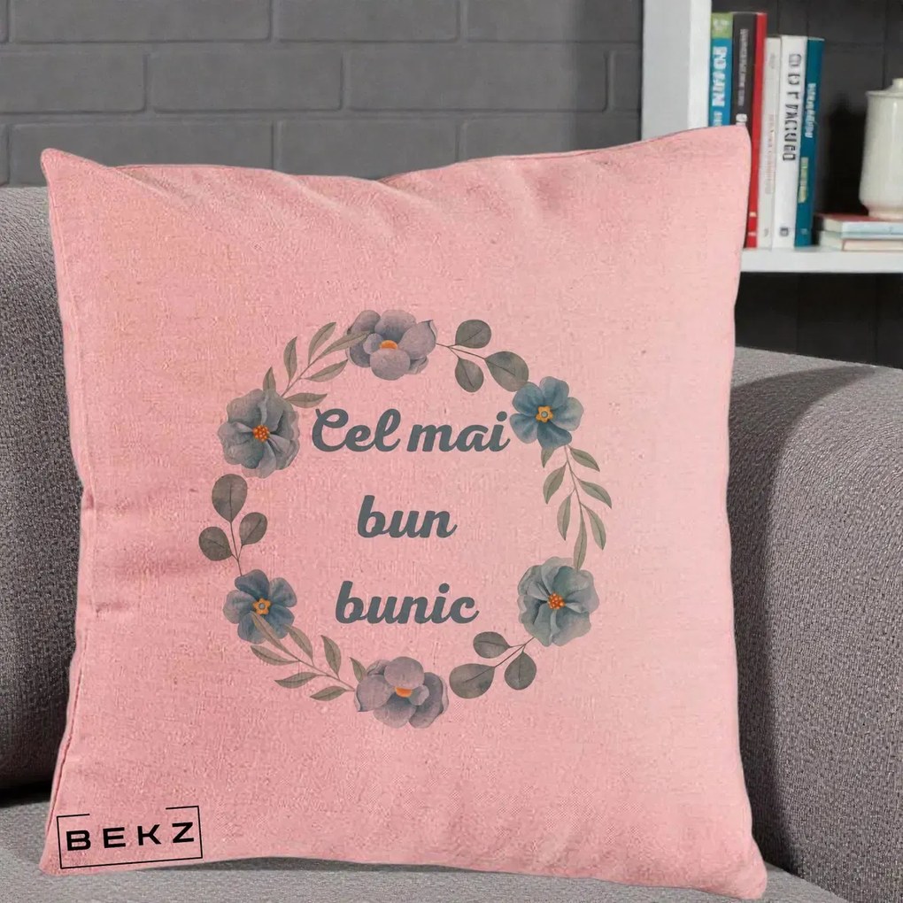 Cadou pentru Bunic - Perna Personalizata Cel Mai Bun Bunic Coronita Flori Albastre Teal, 40x40 cm, Roz, Husa Detasabila, Perna Inclusa, BEKZ®