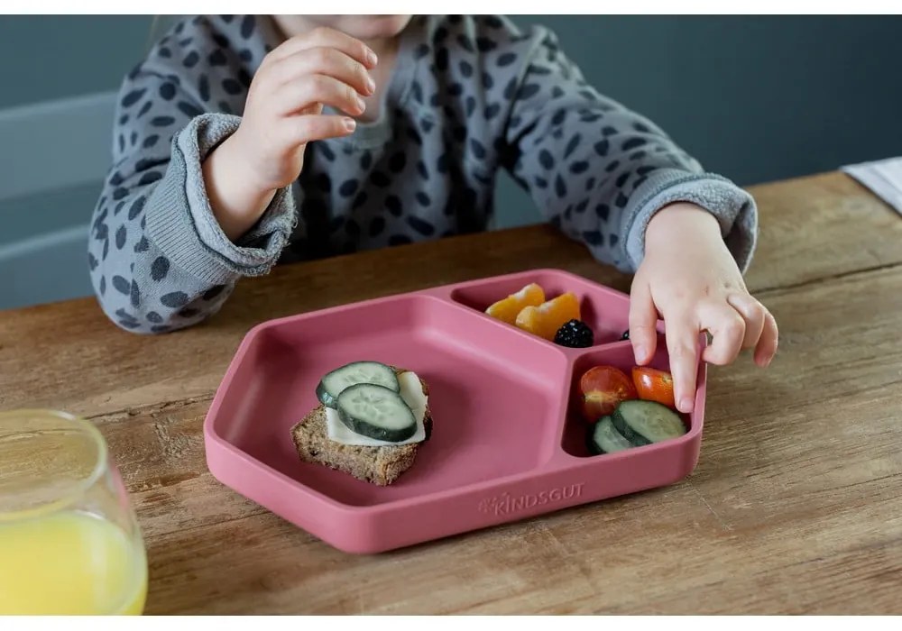 Farfurie pentru copii roșie din silicon 16x25 cm – Kindsgut