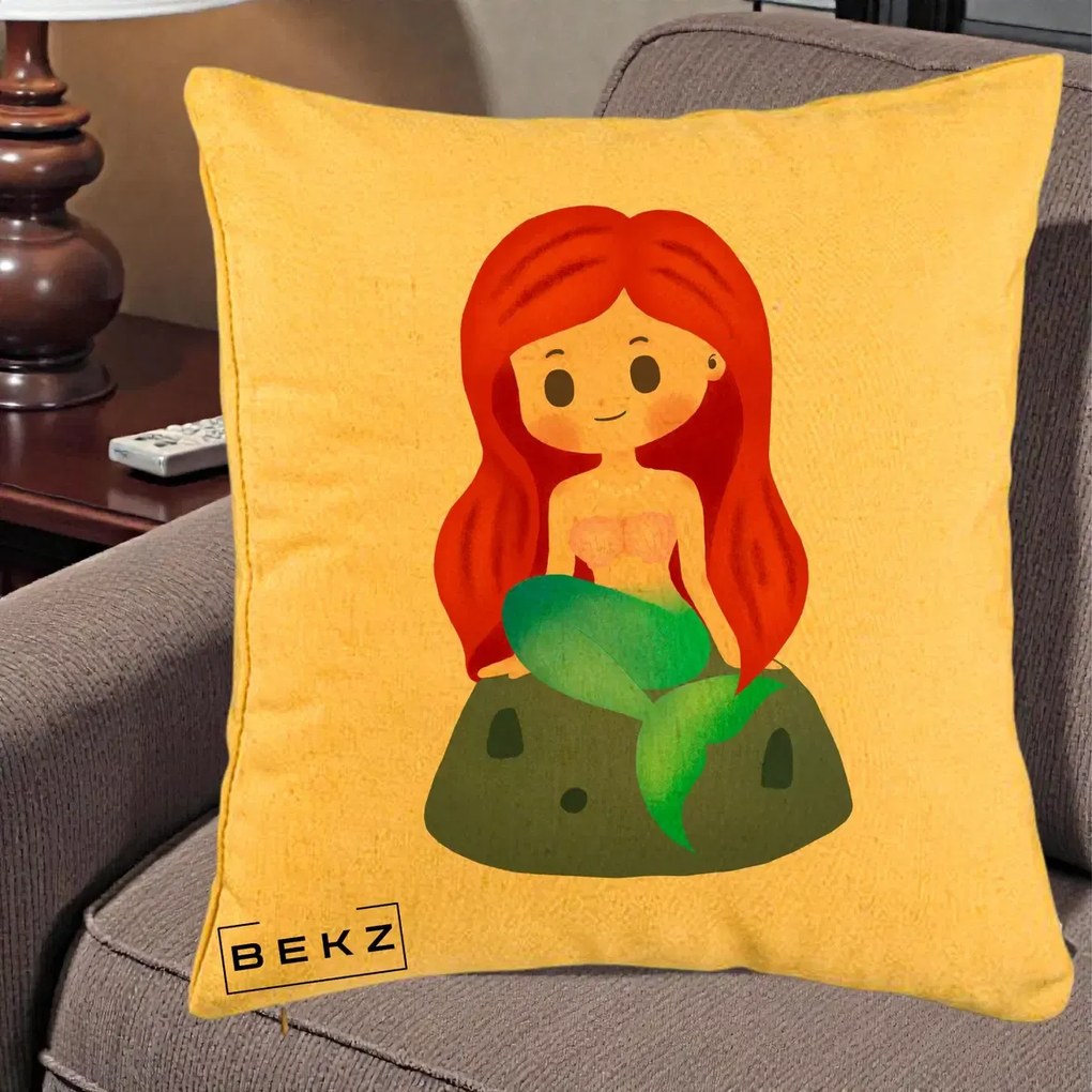 Perna Personalizata Sirena Kawaii Roscat, 40x40 cm, Galben, Husa Detasabila, Perna Inclusa, BEKZ®