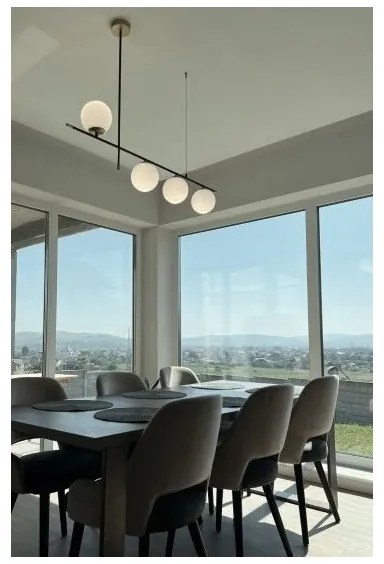 Lustră pe tijă ESSENTIAL 4xE14/28W/230V Redo 01-2949