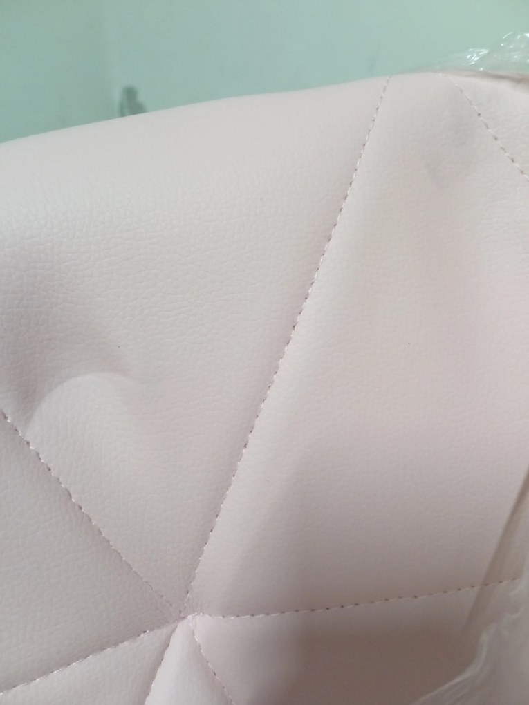 Oferta Scaun de birou roz AVOLA din piele ecologica a doua calitate