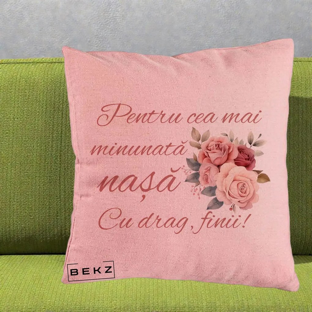 Cadou pentru Nasa - Perna Personalizata Pentru Cea mai Minunata Nasa Cu drag Finii, 40x40 cm, Roz, Husa Detasabila, Perna Inclusa, BEKZ®