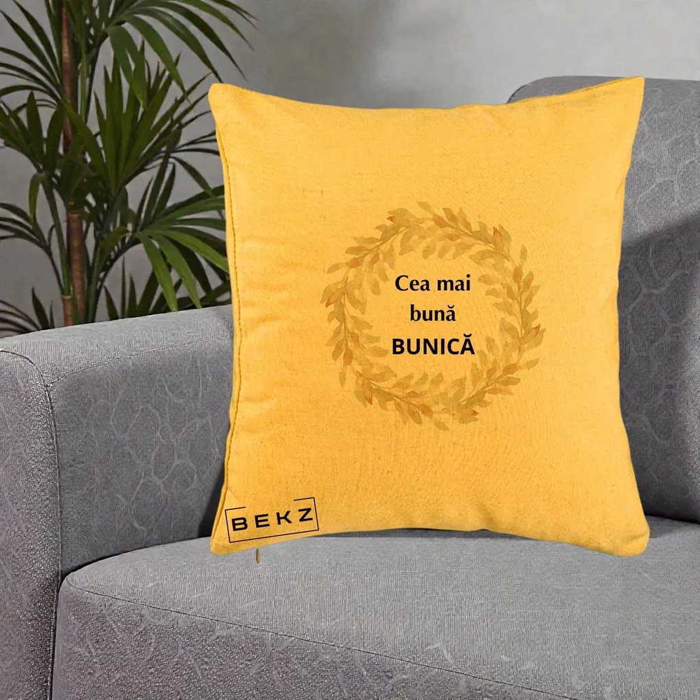 Cadou pentru Bunica - Perna Personalizata Cea Mai Buna Bunica Coronita Frunze Acuarela, 40x40 cm, Galben, Husa Detasabila, Perna Inclusa, BEKZ®