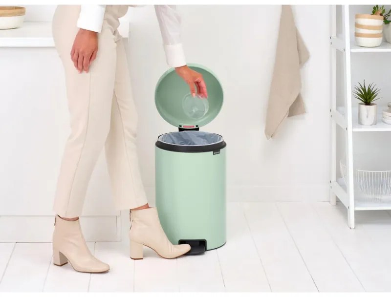 Cos de gunoi cu pedala Brabantia NewIcon 1008847, 20 L, Inchidere lina, Baza antiderapanta, Verde deschis