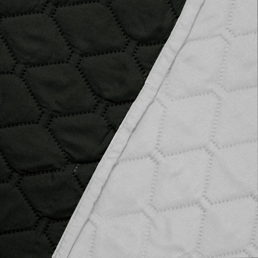 Cuvertură cu 2 fețe din microfibră DecoKing Axel, 220 x 240 cm, negru - gri