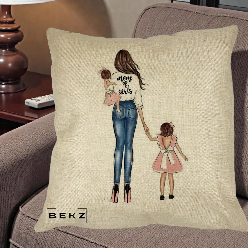 Cadou pentru Mama - Perna Personalizata Mom of Girls Mama cu Fetele, 40x40 cm, Crem, Husa Detasabila, Perna Inclusa, BEKZ®