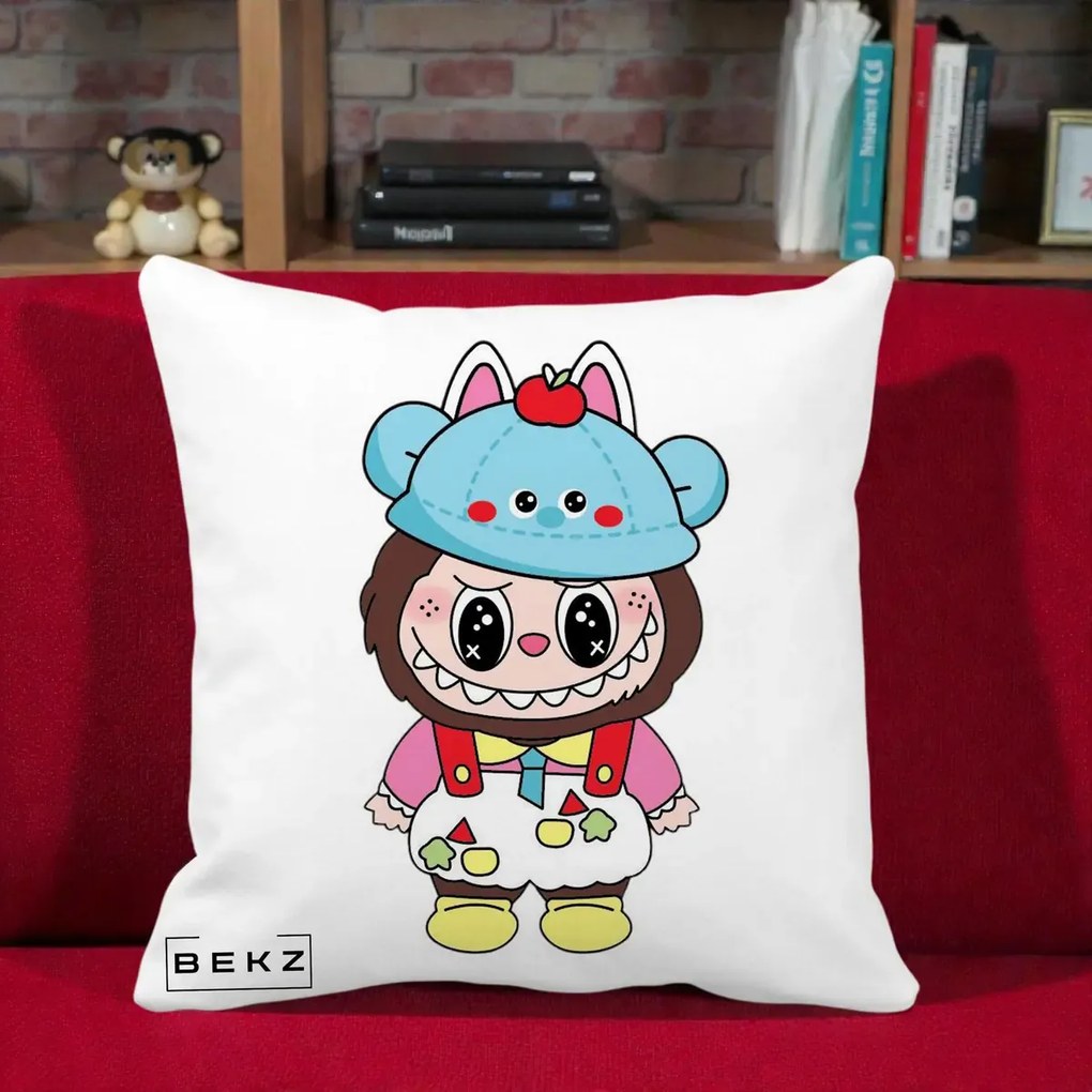 Perna Personalizata Labubu x Urs Albastru Colorat, 40x40 cm, Alba Mata, Husa Detasabila, Perna Inclusa, BEKZ®