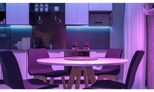 Bandă LED RGBW inteligentă dimabilă 5m Retlux LED/230V Wi-Fi Tuya + telecomandă